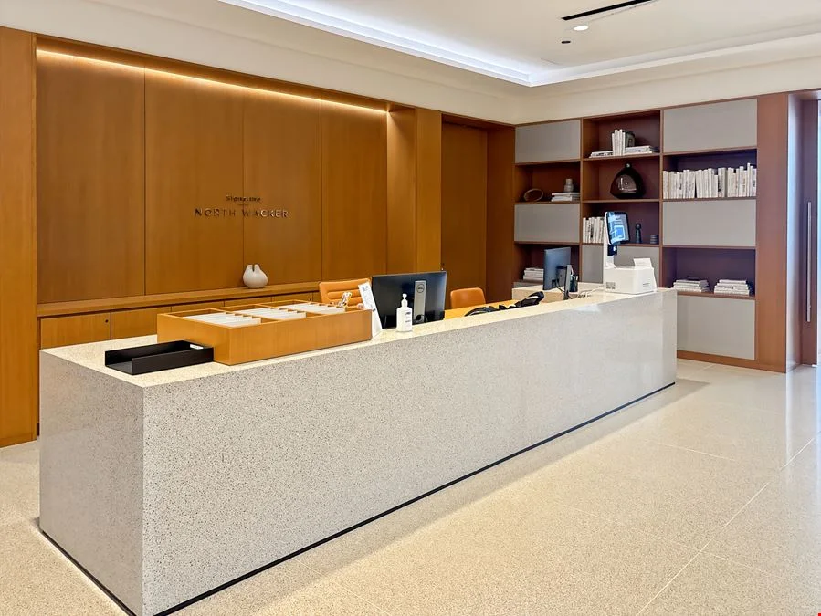 110 North Wacker Drive — photo 2