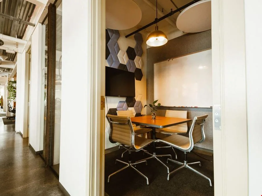 The Cloud Room — photo 2
