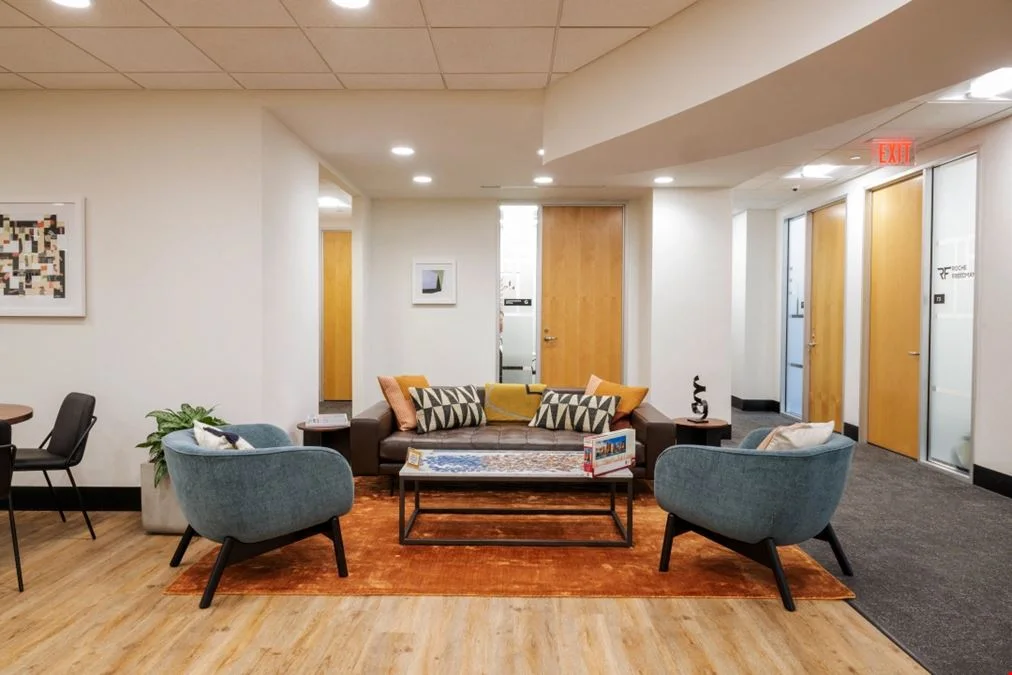 225 Franklin Street — photo 2