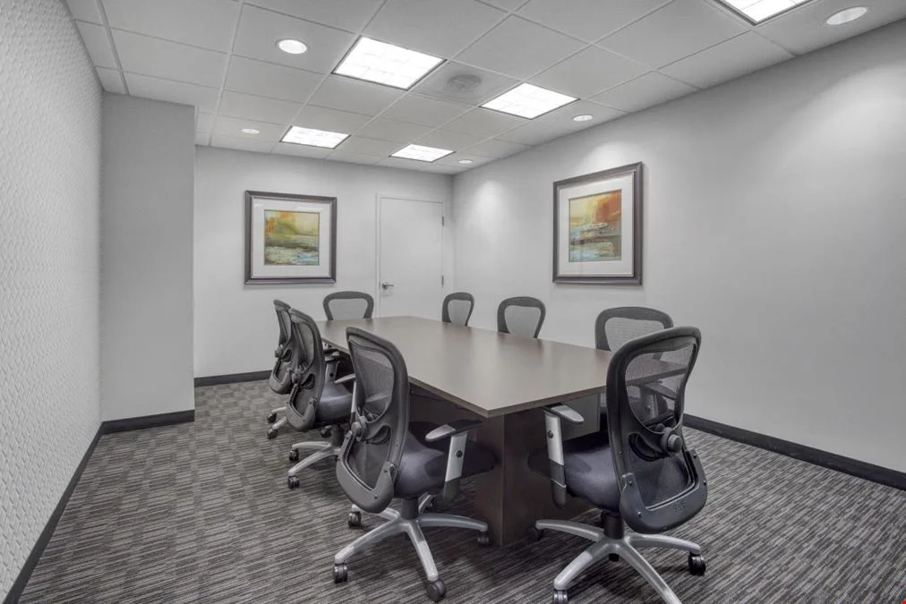 Corporate Center — photo 4