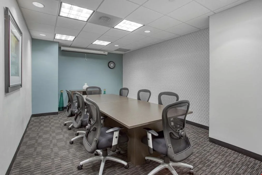 Corporate Center — photo 5