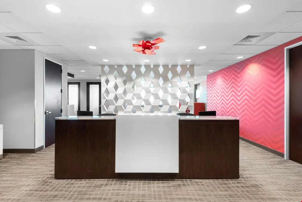 Colorado Boulevard Center — photo 2
