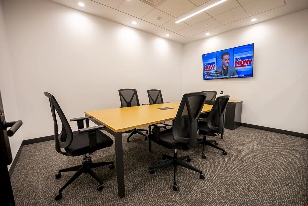 Venture X Downtown Doral — photo 2