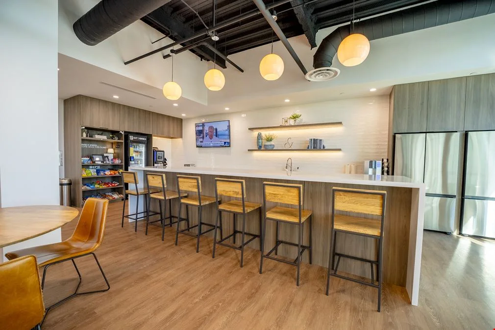 Venture X Downtown Doral — photo 5