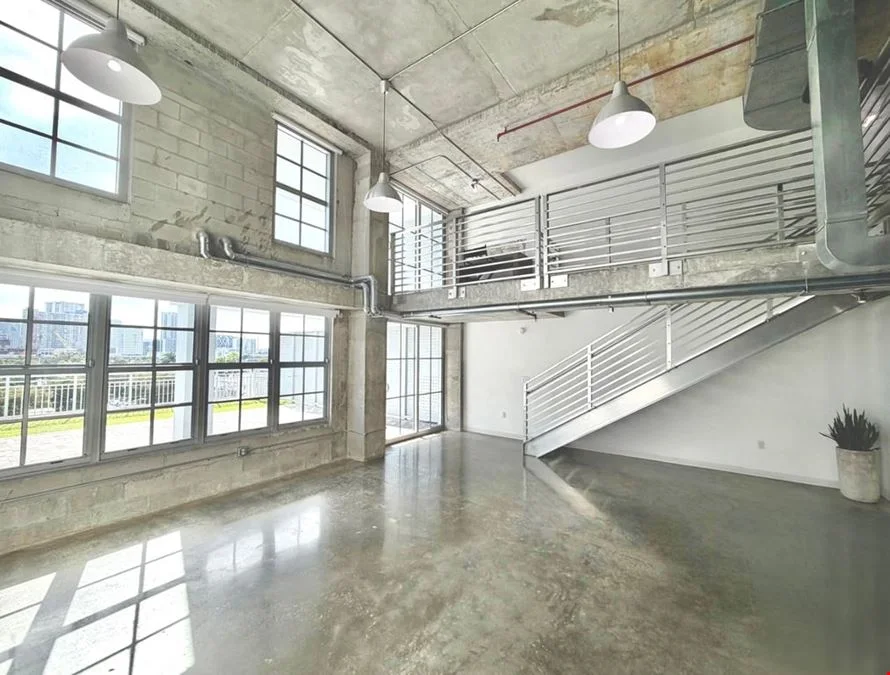 Crysp Studio
